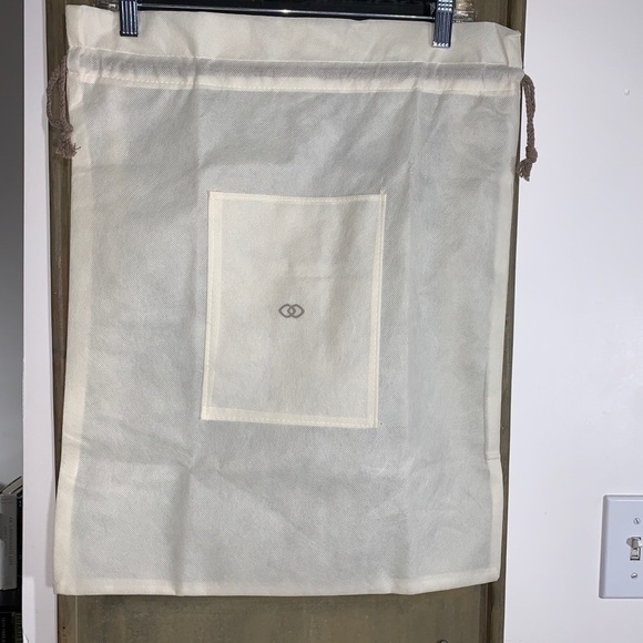 SOFITEL Grooming Kit Laundry and Slipper B… - Picture 2 of 5